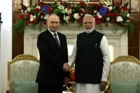 Путин заявил, что доволен переговорами с Моди