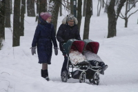 Для родителей двоих и более детей предложили ввести дополнительные выходные