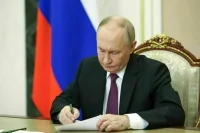 Путин продлил запрет резидентам покупать доли в иностранных компаниях без разрешения ЦБ