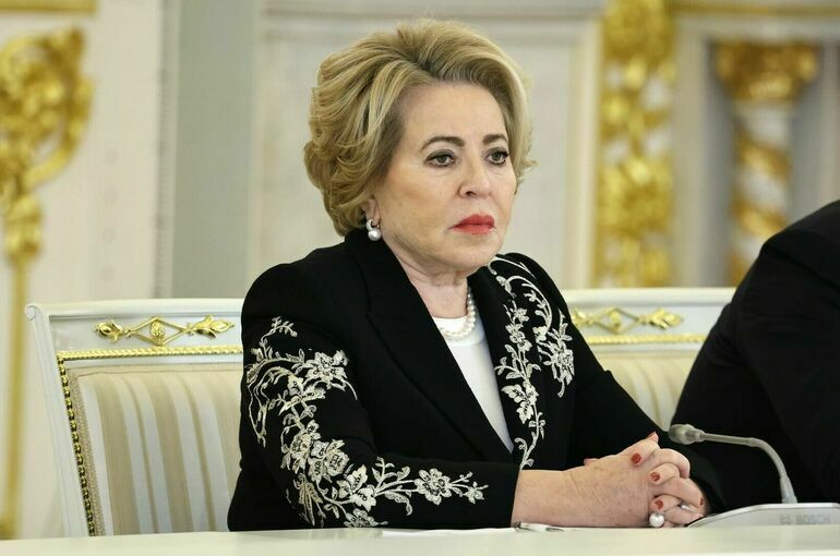 Матвиенко назвала Героев Отечества немеркнущим примером патриотизма
