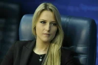 Депутат предложила внедрить единый механизм записи ребенка на продленку