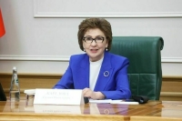 Сенатор Карелова вручила награды победителям Международного конкурса APEC BEST AWARD