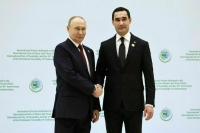 Путин встретился в Ашхабаде с президентом Туркмении