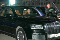 Песков рассказал, можно ли увидеть Путина в городе за рулем