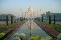 МИД: Россия и Индия обсуждают безвизовый групповой туризм