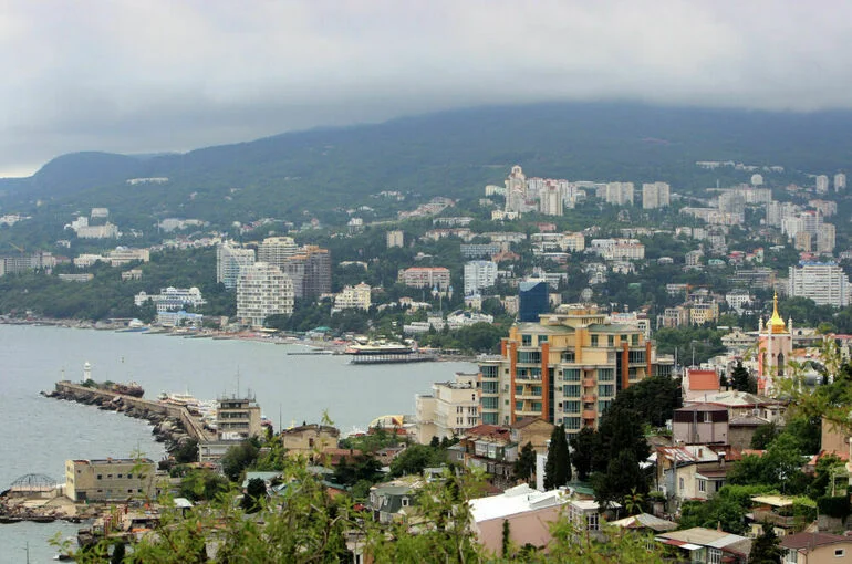 Права на регистрацию недвижимости в Крыму и Севастополе передадут Росреестру
