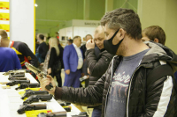 Срок оформления документов на оружие в новых регионах увеличат на год