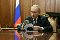 Путин: РФ продолжит аккуратно защищать соотечественников за рубежом