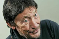 Умер британский певец Крис Ри