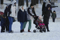 Путин поручил найти решение, чтобы многодетные семьи не теряли меры поддержки