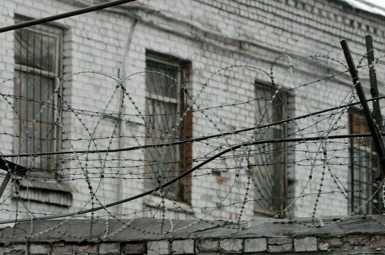 Работников аппаратов судов запретят содержать в общих камерах СИЗО