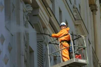 Собянин заявил о нехватке 500 тысяч работников в Москве