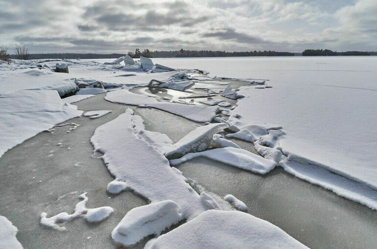 Врач рассказал, как грамотно оказать помощь человеку, спасенному из полыньи