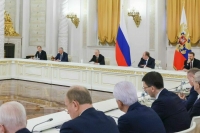 Путин: Необходимо научить школьников критически оценивать ИИ