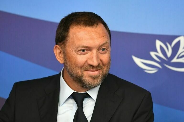 Олега Дерипаску избрали на пост президента Федерации хоккея с мячом