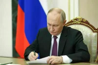 Путин запретил продавать вейпы на остановках