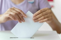 Партия премьер-министра побеждает на выборах в Косово