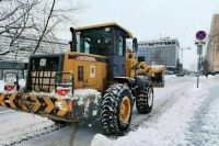 Кому жаловаться на снег на дорогах