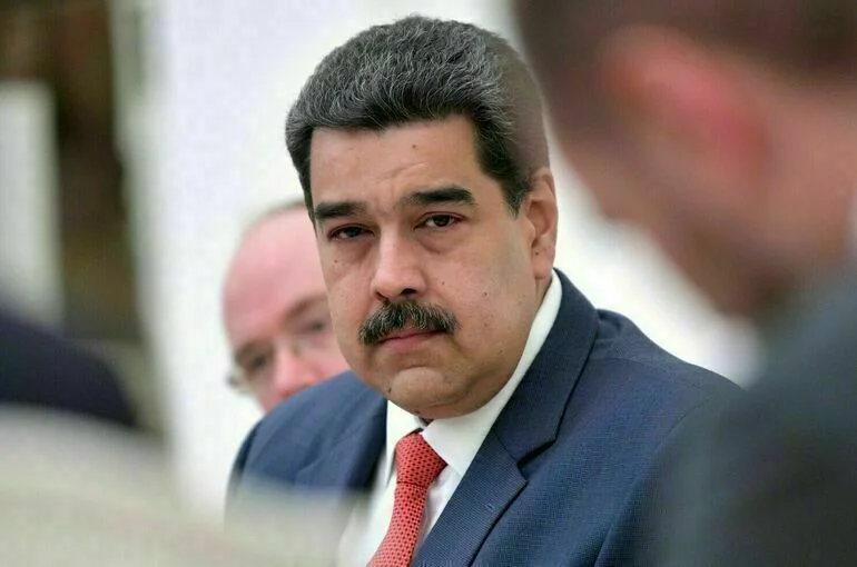 Швейцария объявила о заморозке всех активов Мадуро