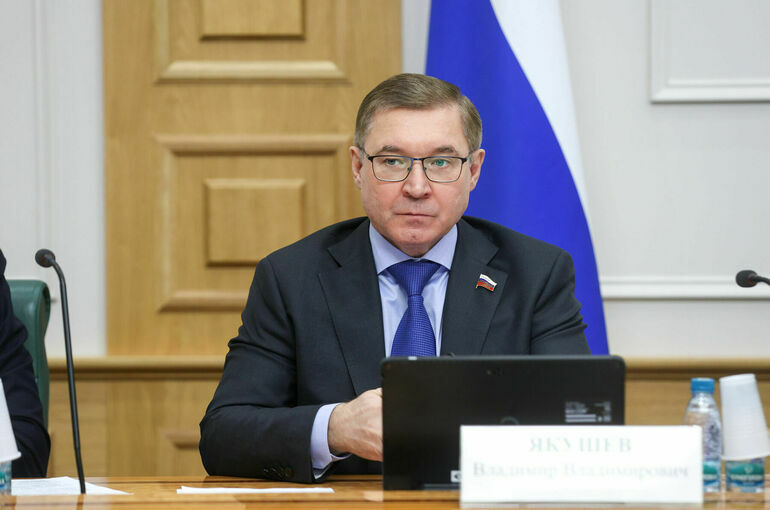 Сенатор Якушев: Печатное слово остается важным для всех, кто ценит его глубину