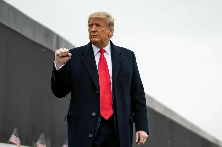 Трамп отменил встречи с представителями Ирана и призвал население страны к беспорядкам
