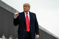 Трамп отменил встречи с представителями Ирана и призвал население страны к беспорядкам