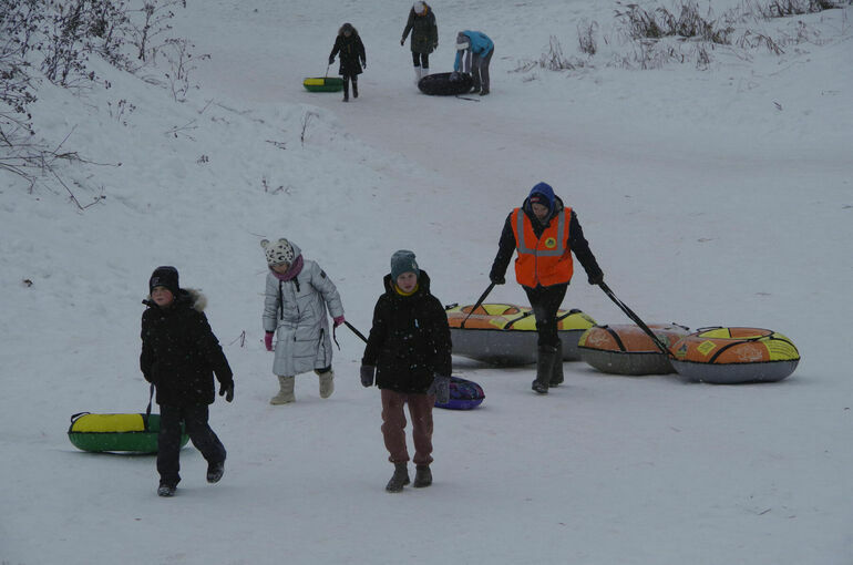 Две девушки погибли в Новгородской области при катании на «ватрушке»