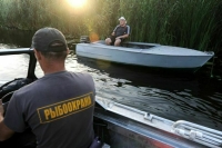 Инспекторам рыбоохраны хотят дать право штрафовать браконьеров