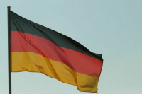 Spiegel: Германия высылает сотрудника посольства России