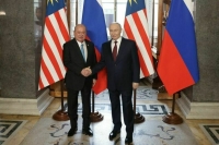 Путин встретился в Эрмитаже с верховным правителем Малайзии