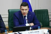 Алиханов предложил запретить госзакупки импортных товаров легкой промышленности