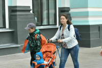 Матерям-героиням компенсируют расходы на оплату домашних телефонов