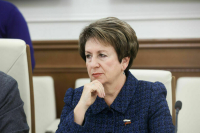 Сенатор: Оклады учителей должны быть не меньше МРОТ