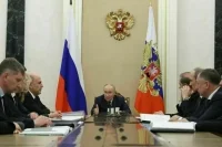 Путин призвал добиться восстановления темпов роста российской экономики