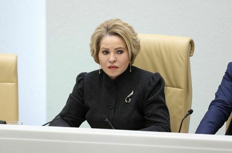 Матвиенко считает необходимым создать единый список разрешенной школьной еды