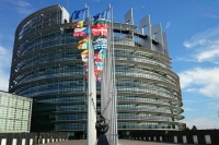 Политолог объяснил, почему в ЕС говорят о диалоге с Россией, но не начинают его