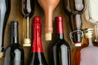 Надписи о вреде алкоголя на бутылках предложили дополнить устрашающими рисунками