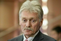 Песков считает неправильным насаждать дресс-код в театр