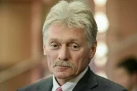 Песков считает неправильным насаждать дресс-код в театр