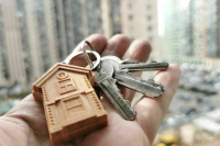 Сенатор: Контроль нотариусов за доверенностями защитит от квартирных мошенников