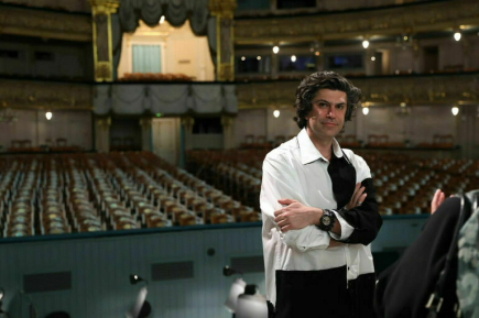 Цискаридзе предложил ввести дресс-код для зрителей театров