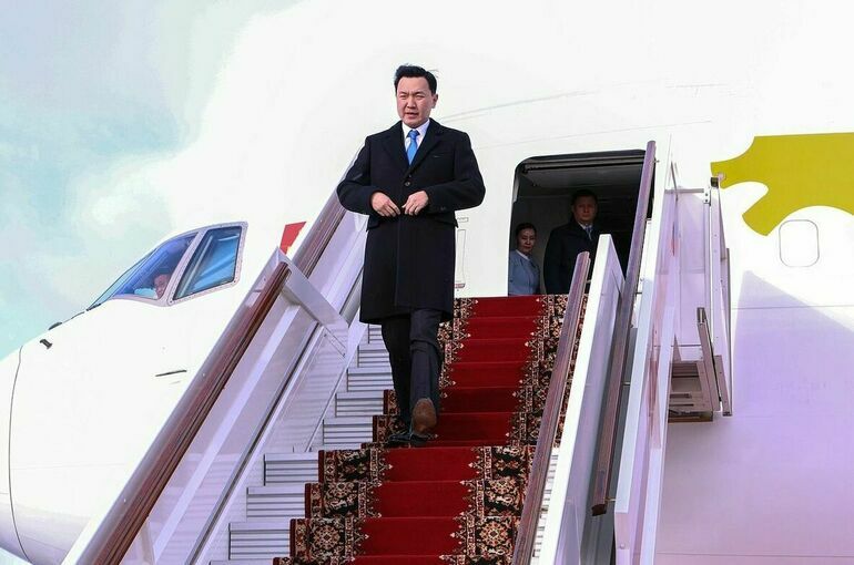 По приглашению Володина в Москву прибыл председатель парламента Монголии