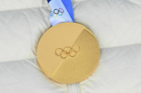 Оргкомитет Олимпиады-2026 проверит медали на наличие дефектов