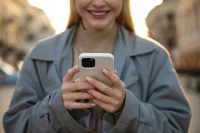 Предустановка отечественного ИИ на смартфоны может стать обязательной в России