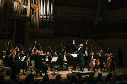 Владимир Спиваков представит концерт-действо «Семь последних слов Христа»