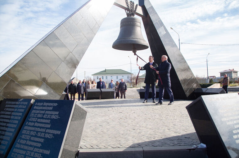 В Крыму сенаторы посетили местные предприятия и обсудили интеграцию исторических регионов