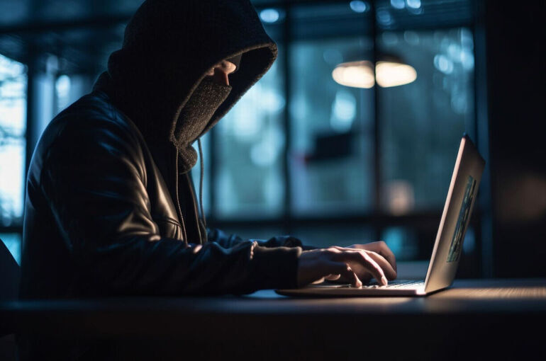 Россиянам напомнили, что управляющие компании не уточняют данные через мессенджеры