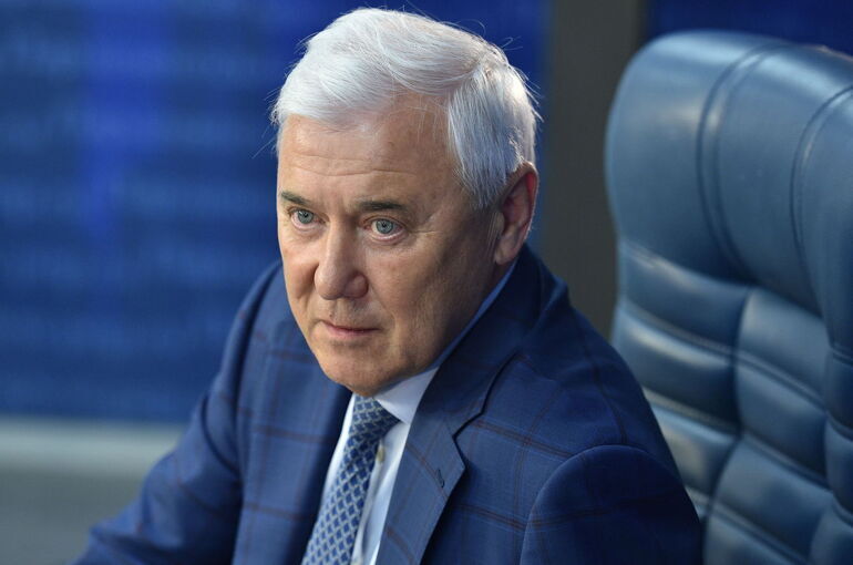 Только не золото: депутат Аксаков объяснил, в чем выгода рублевых вкладов