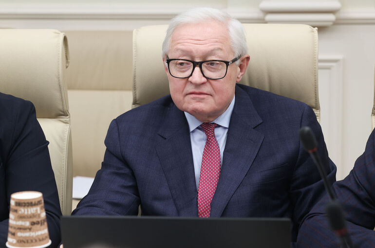 Рябков: Россия окажет материальную помощь Кубе