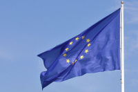 Эксперт о словах Макрона про диалог с Россией: Идет борьба за лидерство в ЕС